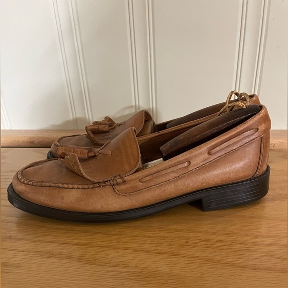 Weejuns Shoes - Weejuns Marietta II, Womens 11 M Brown Leather Tassel Kiltie Loafers